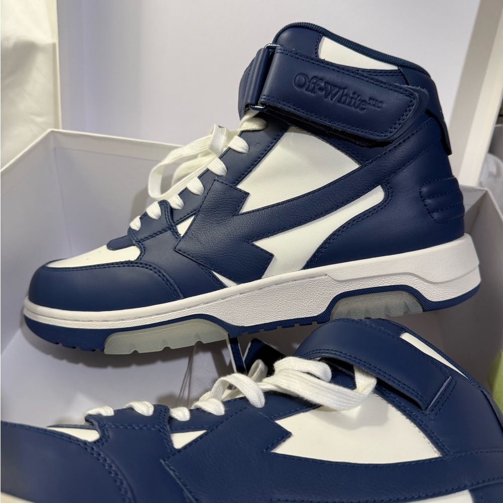 Off-White Out Of Office Mid Top Men Size 11 EU 43
Blue & White